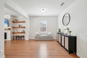 Mountain Gate Dr-S1203-010.jpg