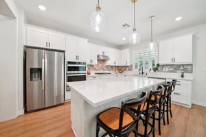 Mountain Gate Dr-S1203-014.jpg