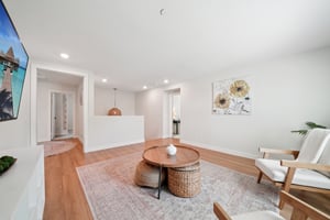 Mountain Gate Dr-S1203-023.jpg