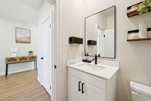 Mountain Gate Dr-S1203-025.jpg