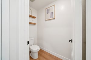 Mountain Gate Dr-S1203-026.jpg