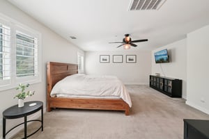 Mountain Gate Dr-S1203-029.jpg