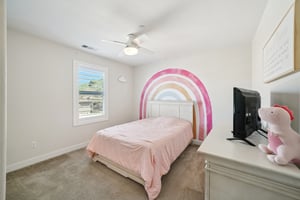 Mountain Gate Dr-S1203-036.jpg