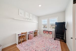 Mountain Gate Dr-S1203-045.jpg