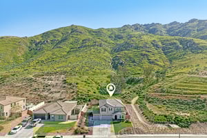 Mountain Gate Dr-S1203-058.jpg