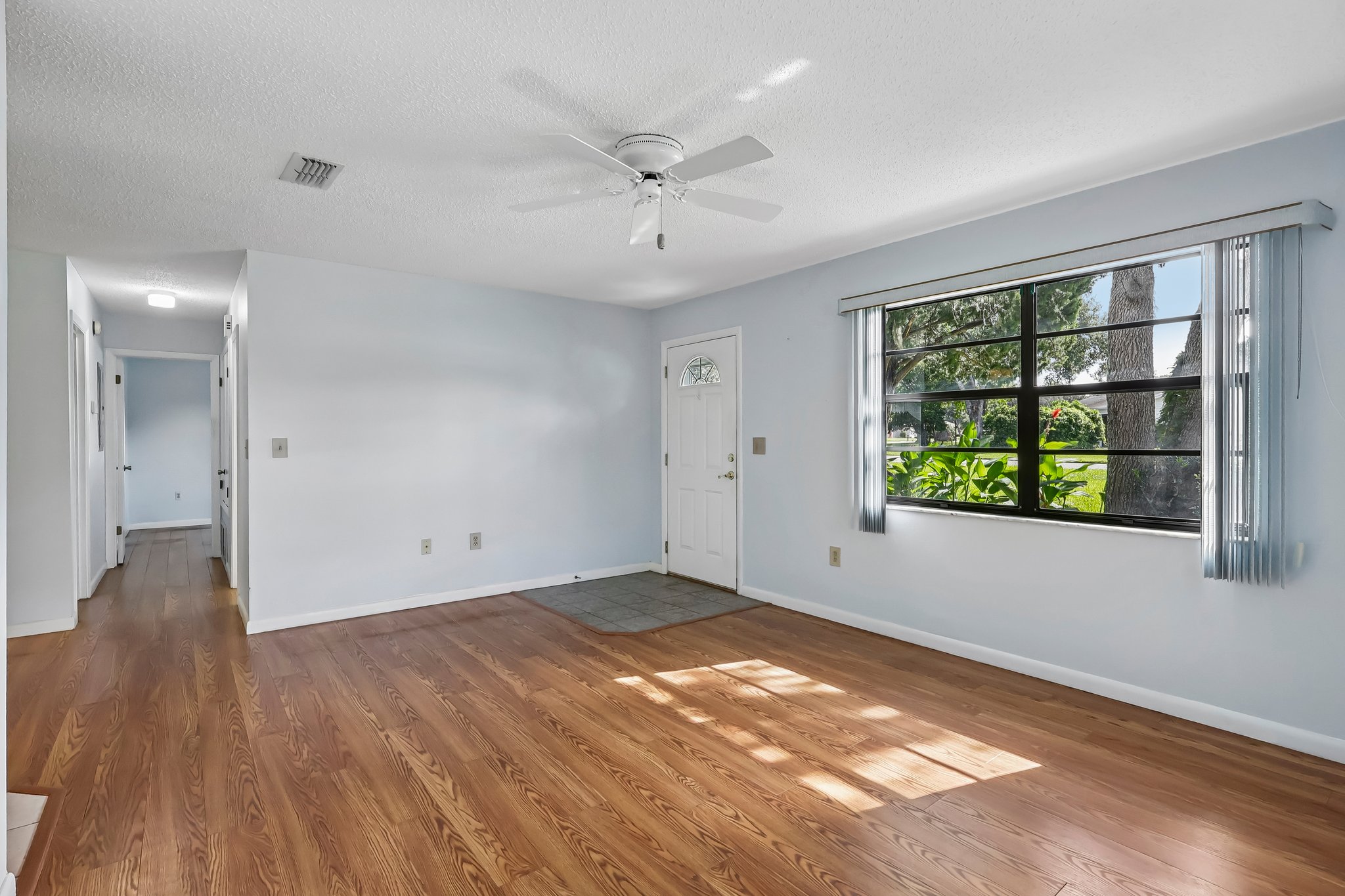 Aberdeen Cir-S1709-011.jpg