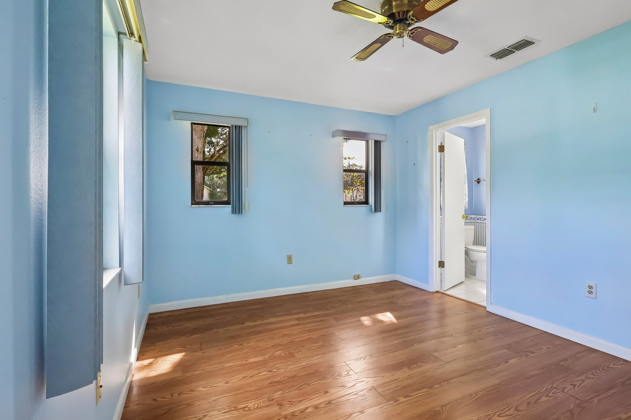 Aberdeen Cir-S1709-030.jpg
