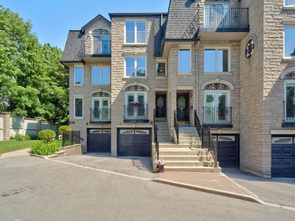 21 Birchbank Ln