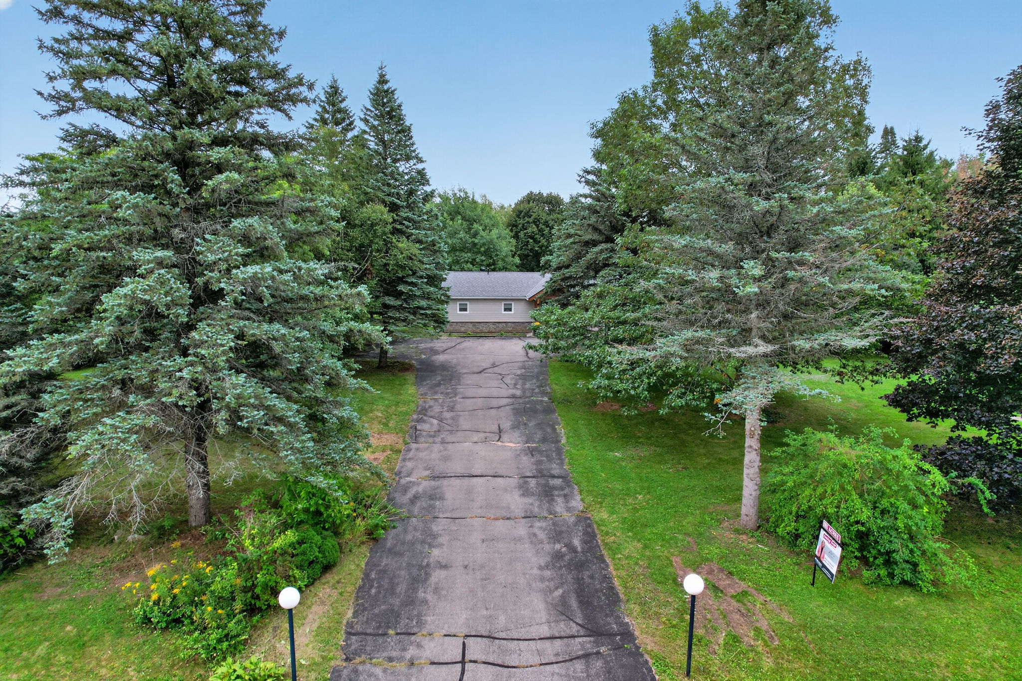 21 Birchview Dr Caledon, ON L7K 0L6