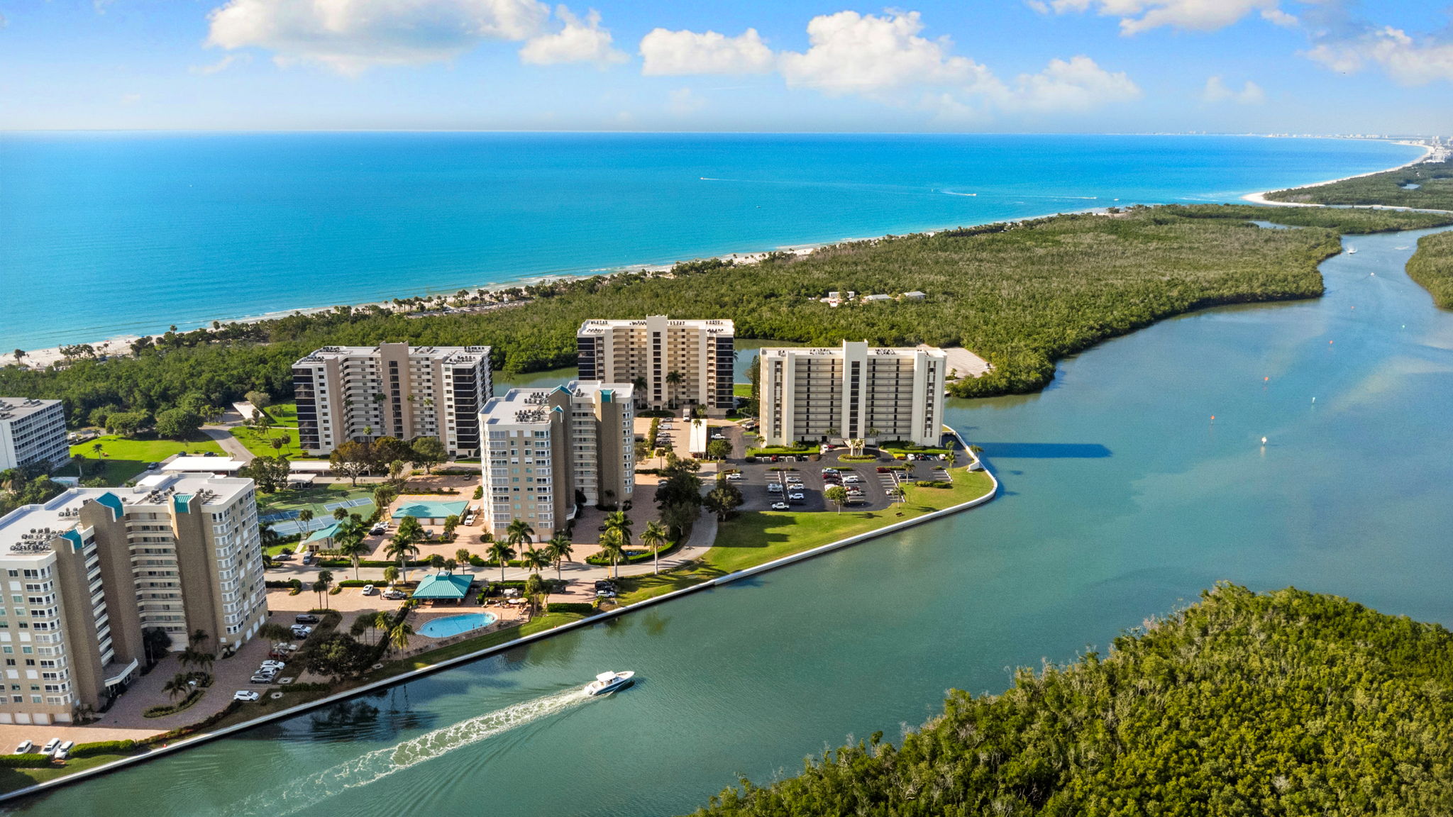 Easy access to Gulf with no bridges