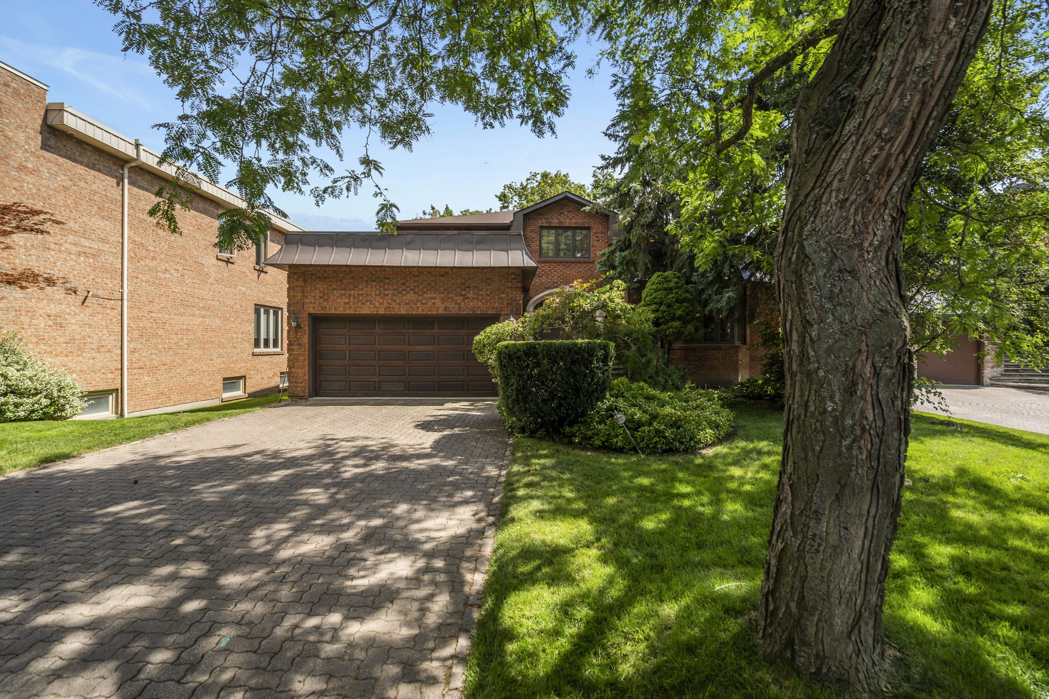 21 Brandy Ct Toronto, ON M3B 3L3