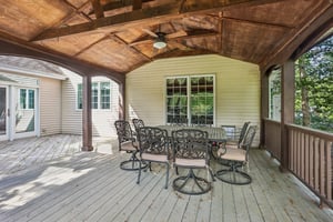 Brookwood Rd-S0105-070.jpg