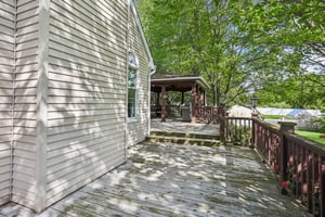 Brookwood Rd-S0105-075.jpg
