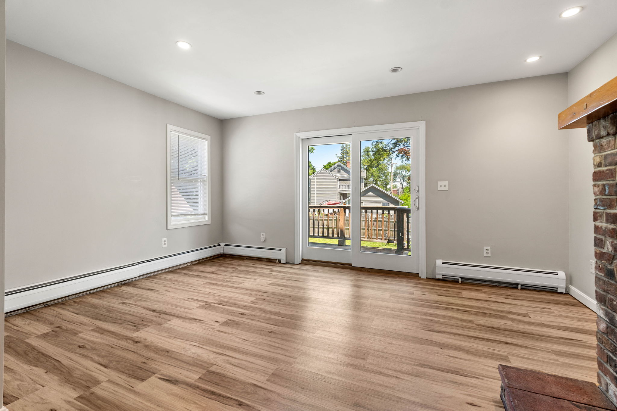 21 Carleton Ave, Haverhill, MA 01835, USA Photo 28