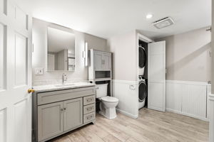 21 Carleton Ave, Haverhill, MA 01835, USA Photo 23