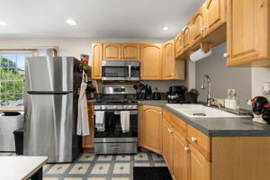 21 Carleton Ave, Haverhill, MA 01835, USA Photo 36