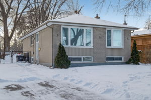 21 Caulfield Rd, Toronto ON