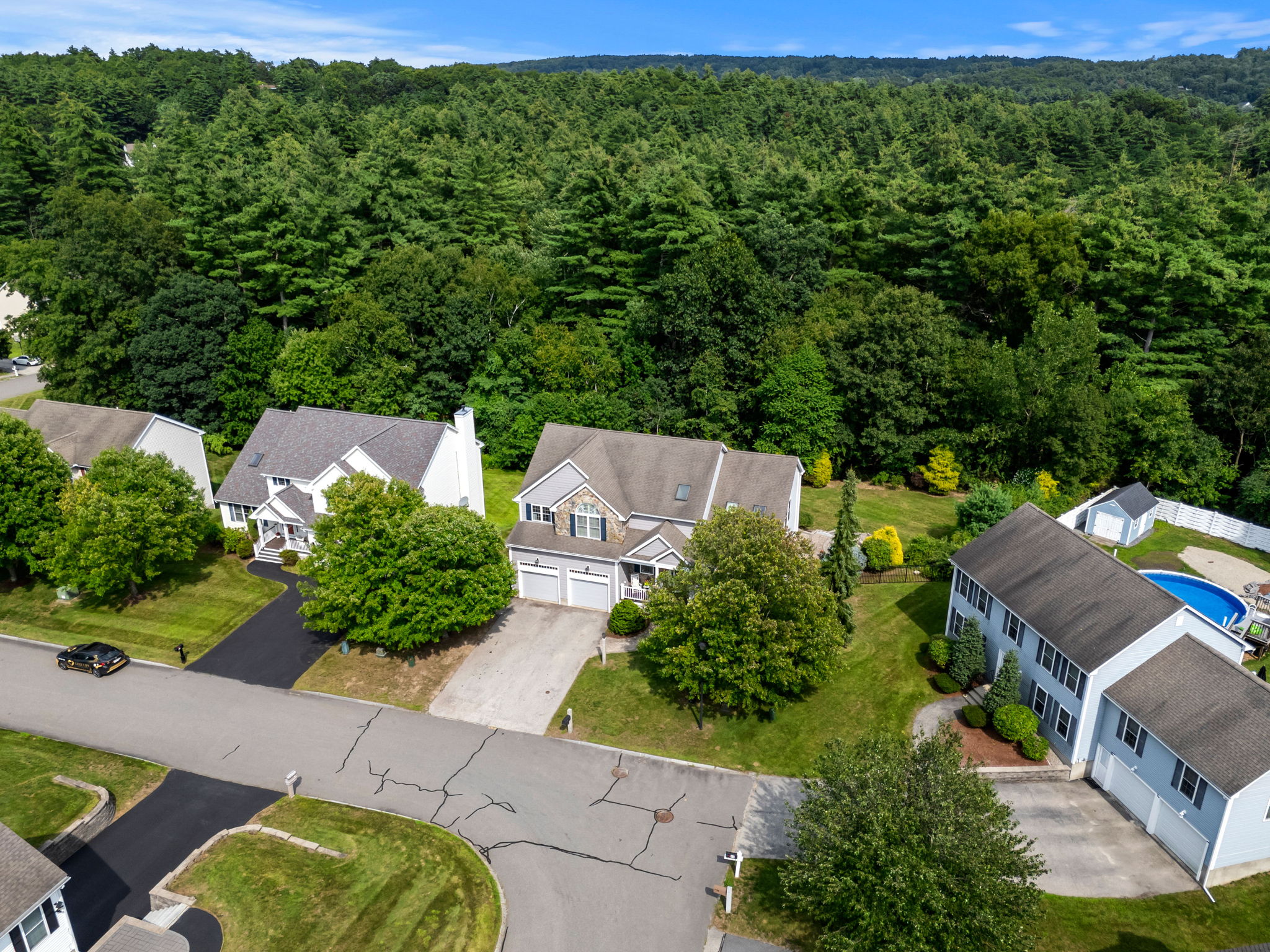21 Daylily Dr, Nashua, NH 03062, USA Photo 10