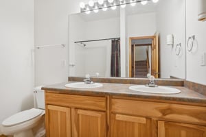 Deborah Ln-017.jpg
