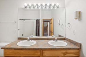 Deborah Ln-019.jpg