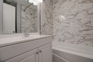 21 Druid Hill Ct, Carmel, IN 46032, USA Photo 15