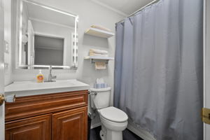  Photo 31