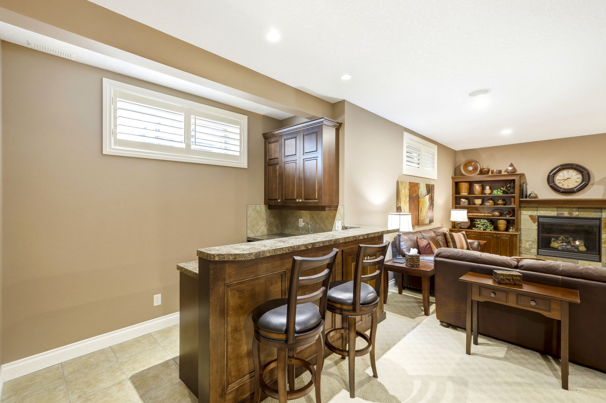  Photo 39
