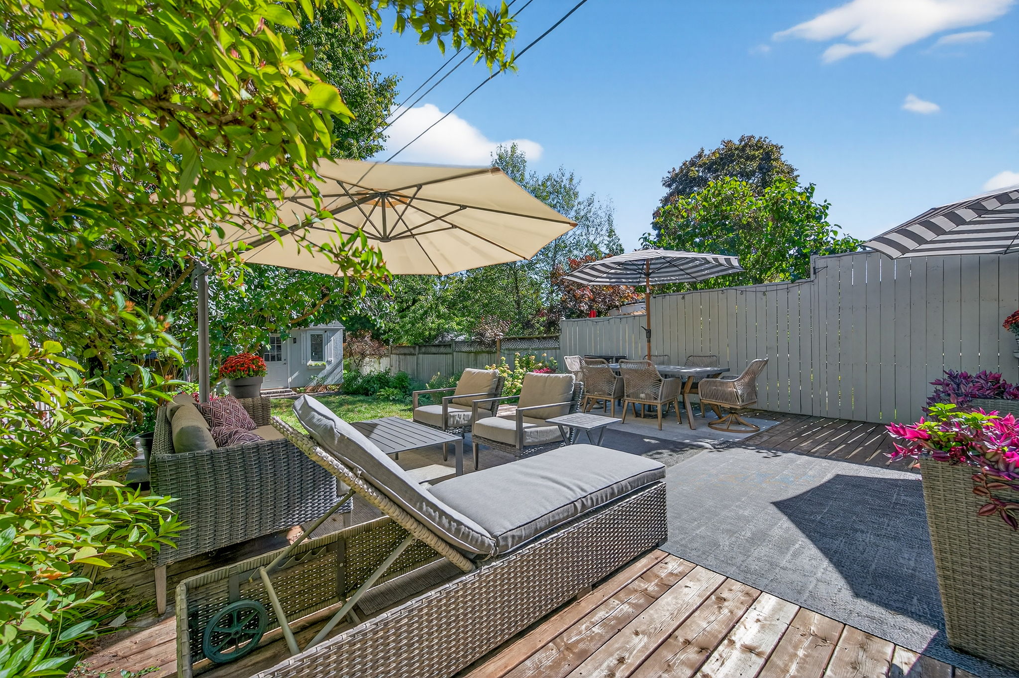 21 Hannaford St Toronto, ON M4E 3G6