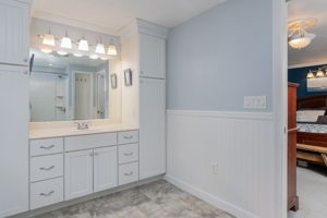 BedroomPrimaryBath-3
