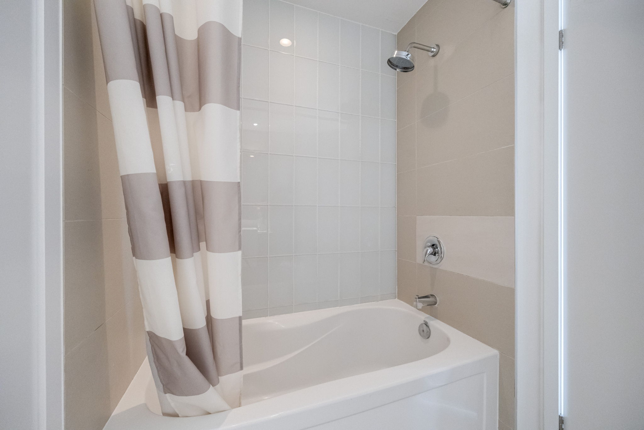 Toronto property showcase — delivered property photograph 18