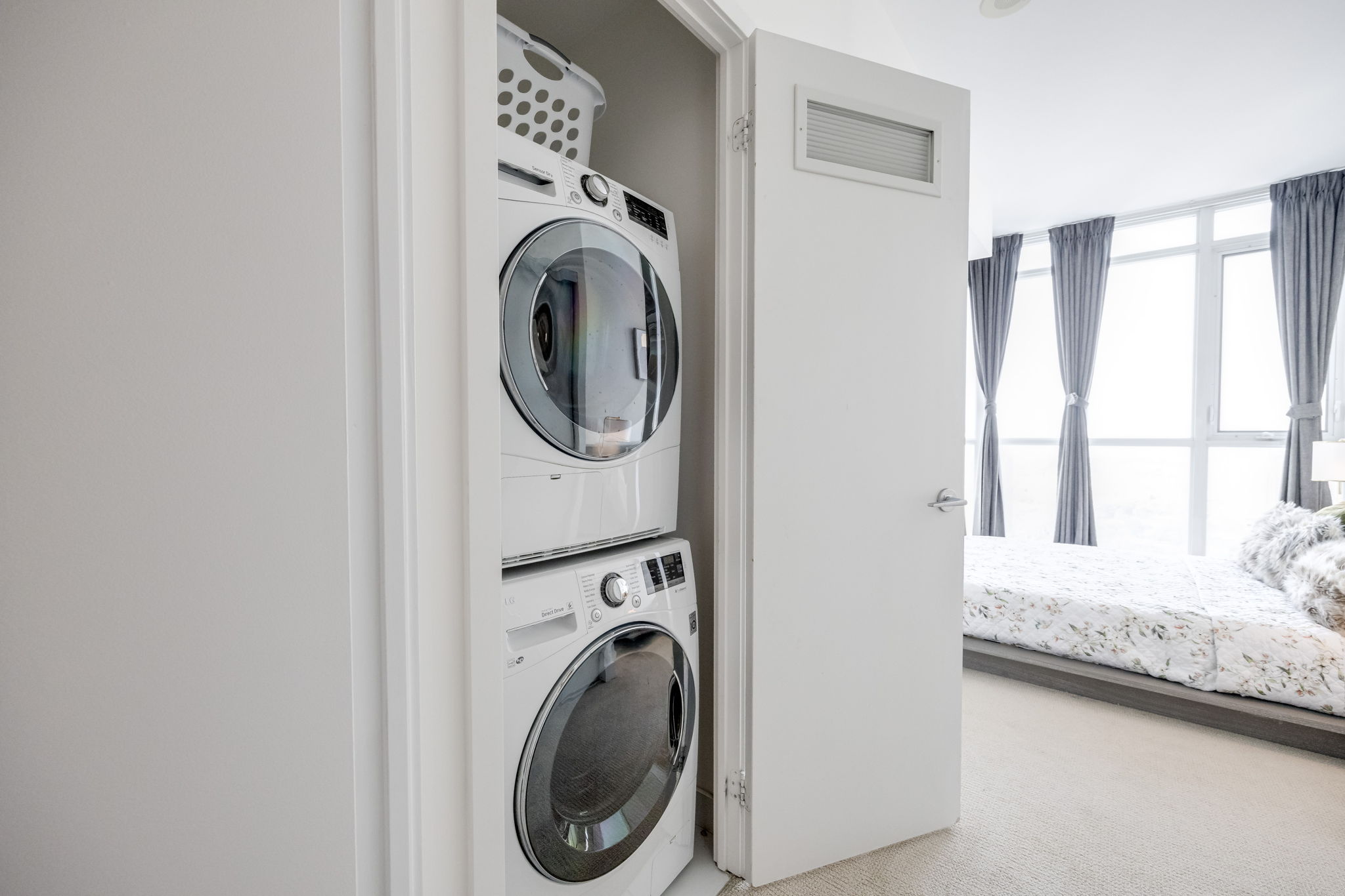 Toronto property showcase — delivered property photograph 16