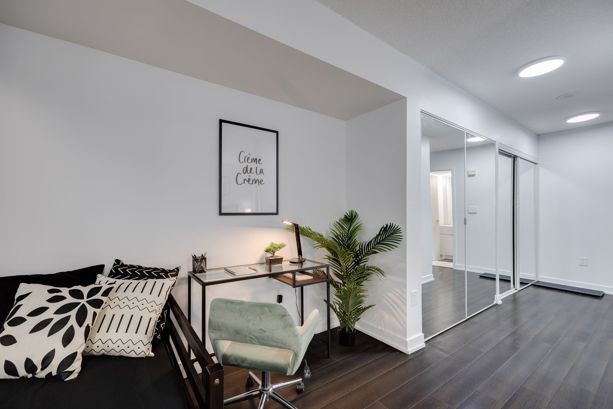 Toronto property showcase — delivered property photograph 9