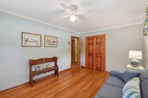 Linden Ct-S0409-005.jpg