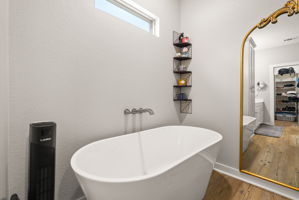  Photo 40
