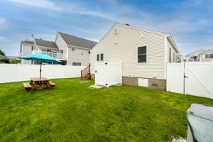 21 Meadow Pond Rd, Hampton, NH 03842, USA Photo 26