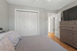  Photo 33