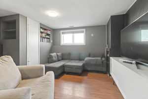  Photo 37