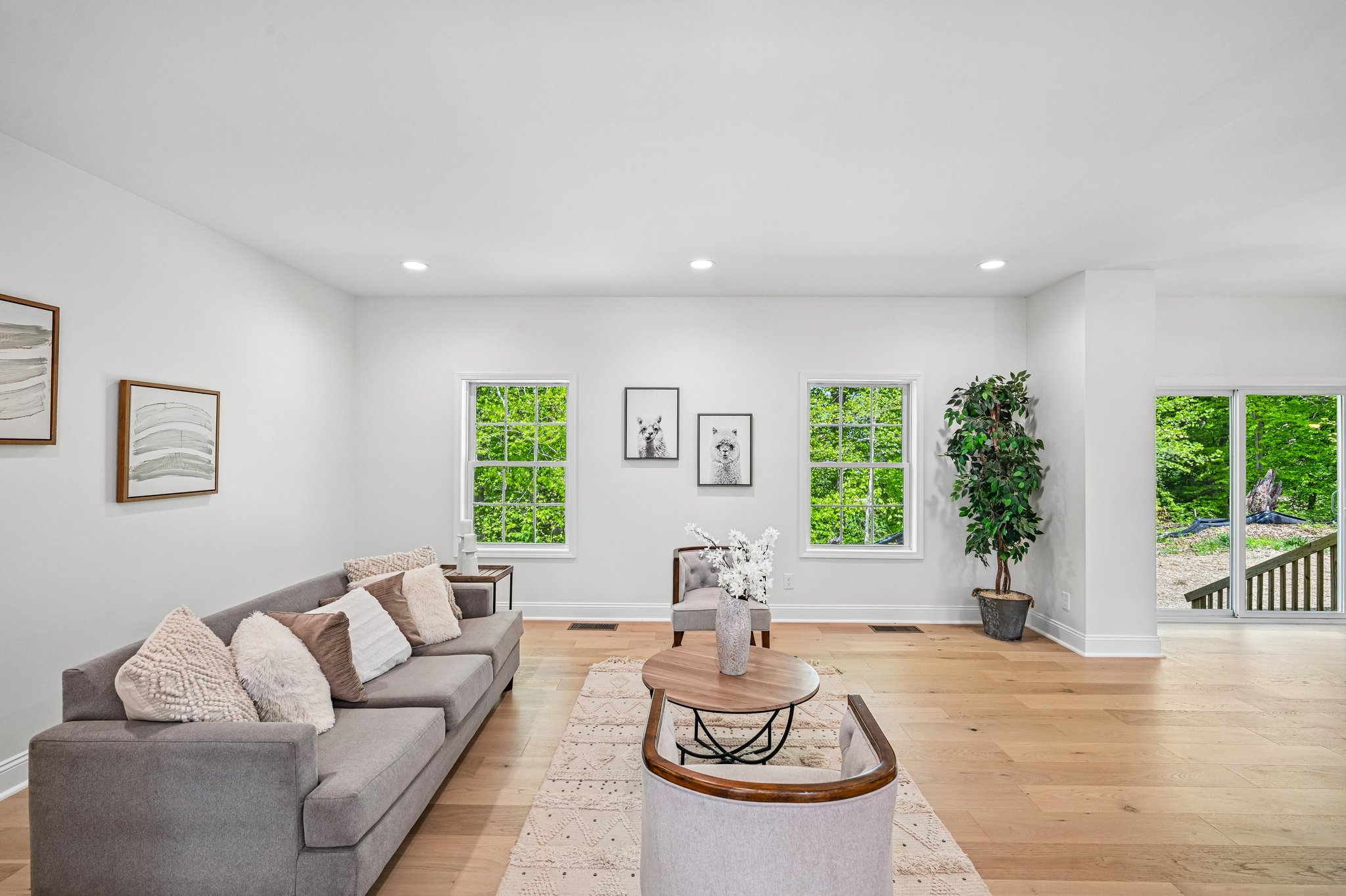 Montana Ave-S2504-009.jpg