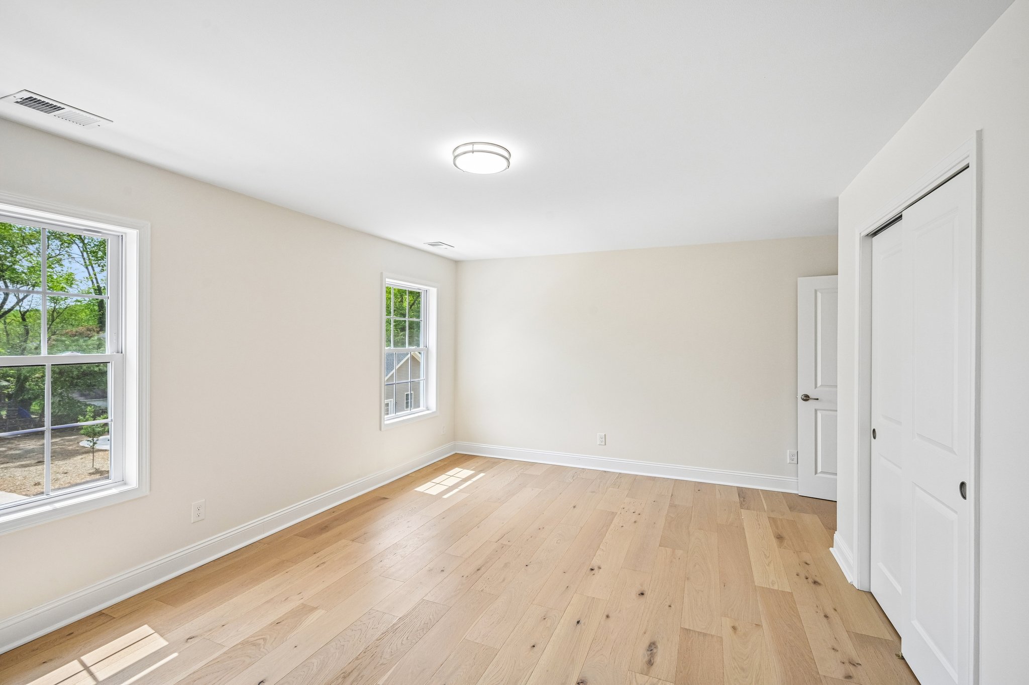 Montana Ave-S2504-022.jpg