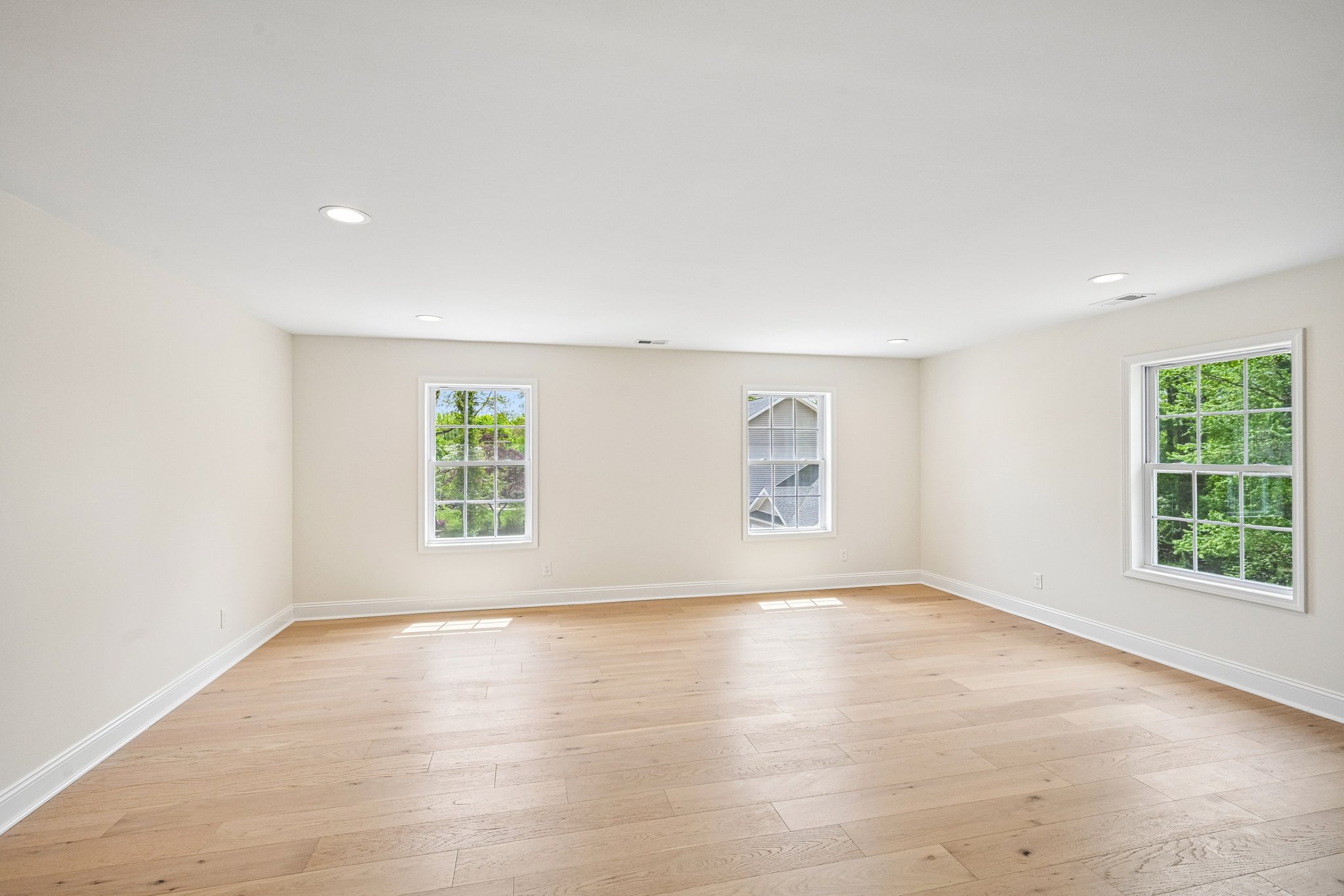 Montana Ave-S2504-030.jpg