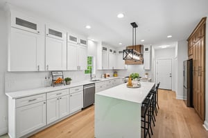 Montana Ave-S2504-015.jpg