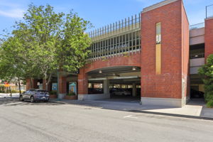 047_F8_21 N 2nd St 407