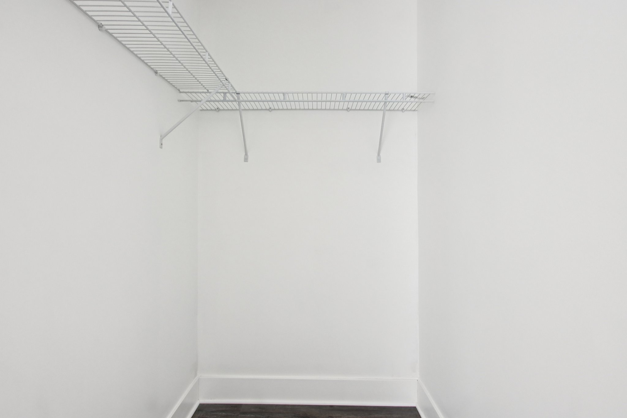 N Devon Ave-S1402-022.jpg