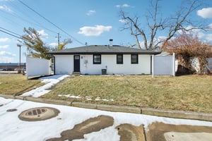 N Devon Ave-S1402-025.jpg