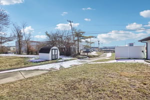 N Devon Ave-S1402-027.jpg