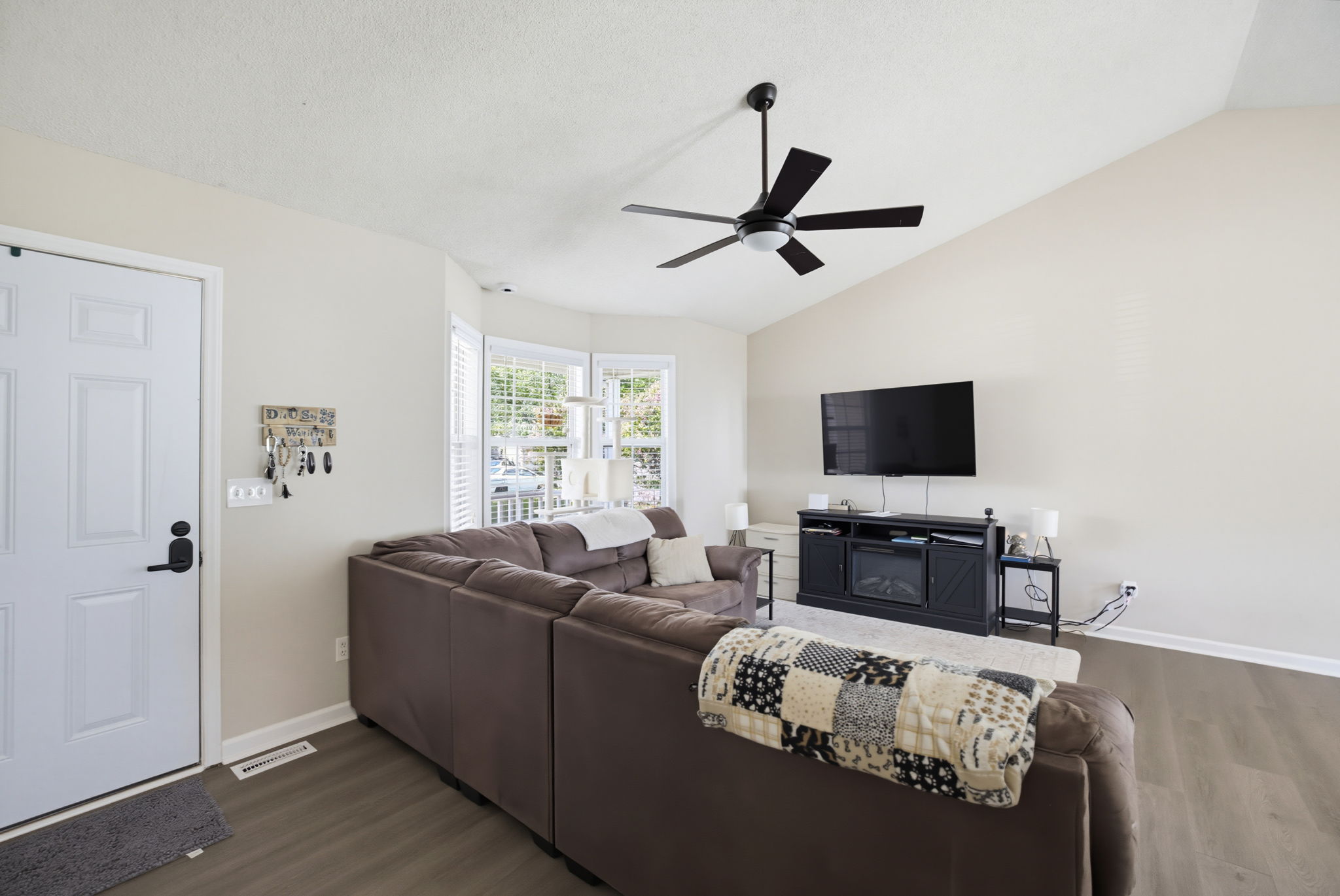 21 Oak Meadow Ln-7