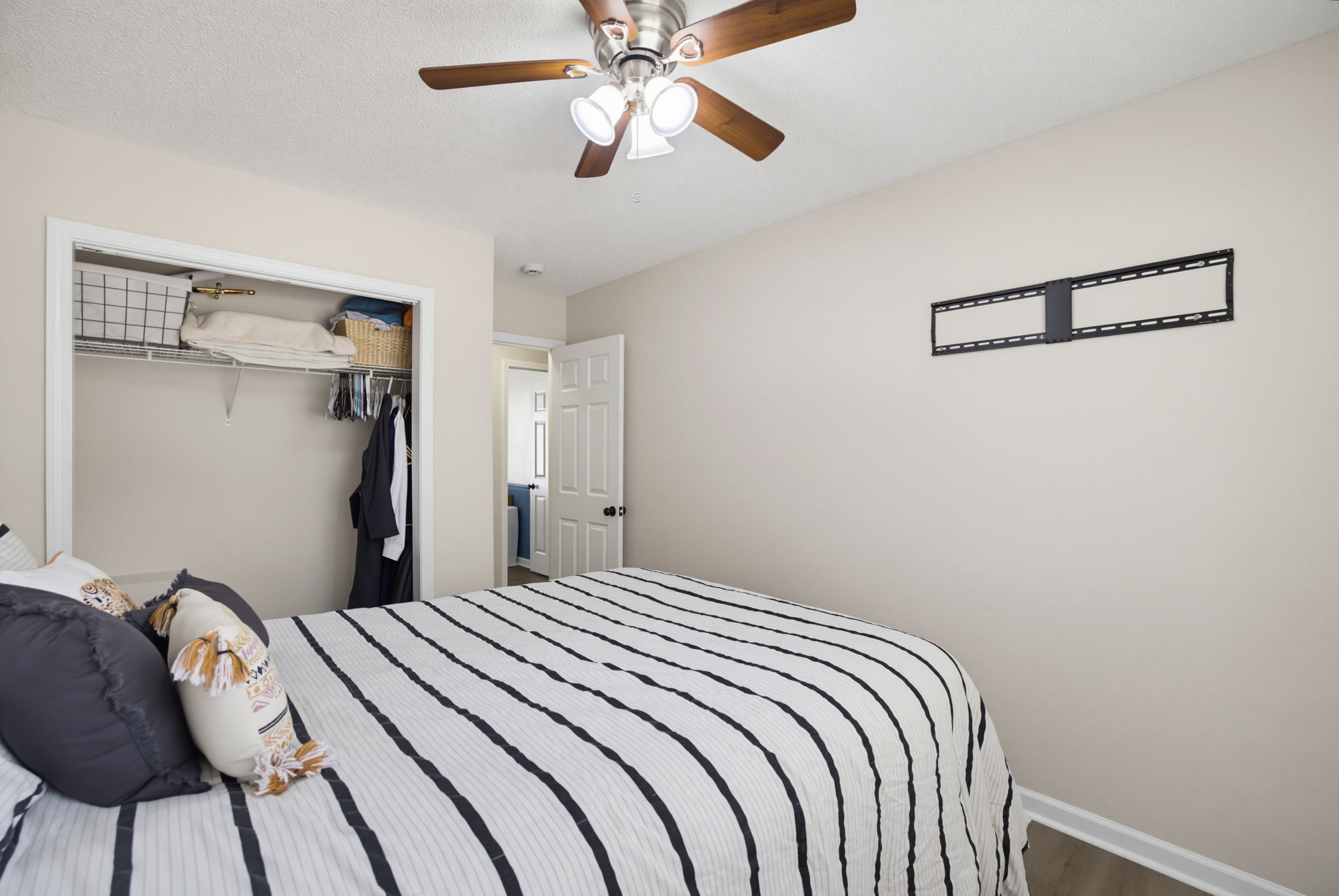21 Oak Meadow Ln-25