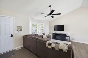 21 Oak Meadow Ln-7