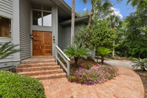 Front Entry Detail