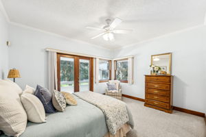 Both guest bedrooms are comfortably sized ...